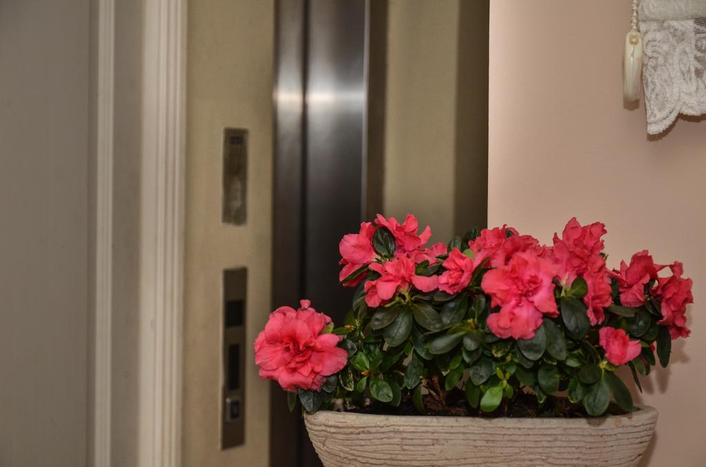 Omer Hayyam Suites Estambul Exterior foto